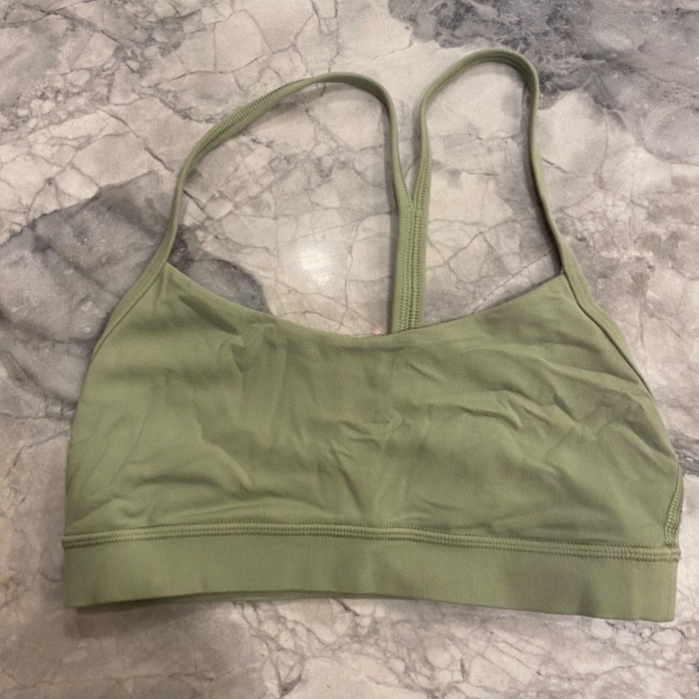 Lululemon Flow Y Bra Nulu *Light Support, B/C Cup in Vista Green